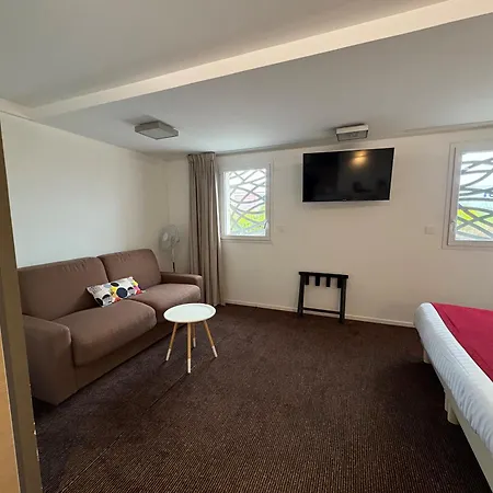 Brit Quimper Nord מלון 3*